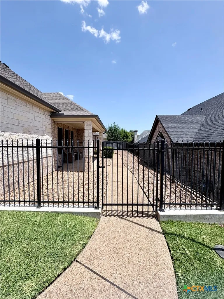 1305 Daisy Lane Temple, TX 76502