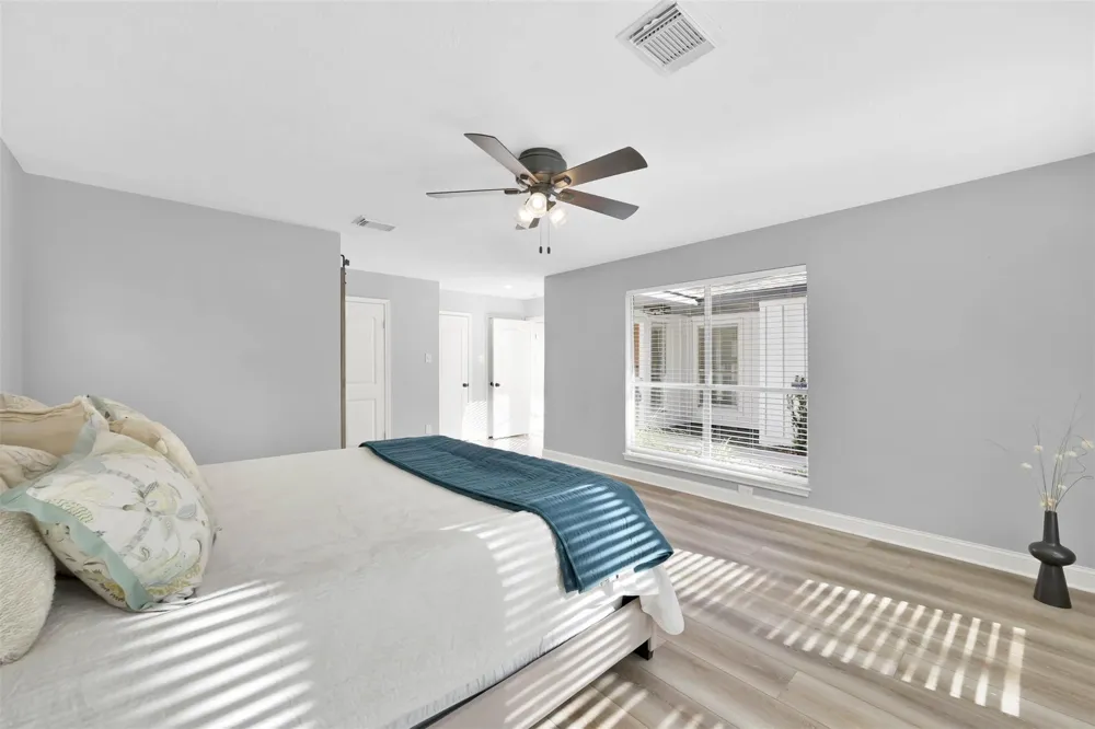 146 W Woodstock Circle Drive Spring, TX 77381