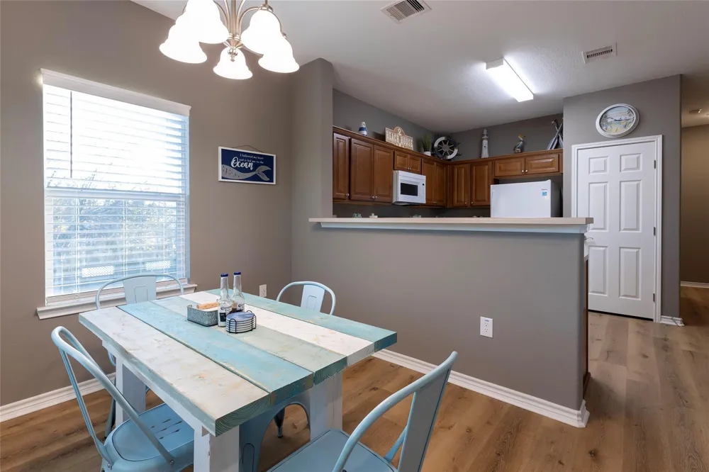1126 3 Ks San Leon, TX 77539