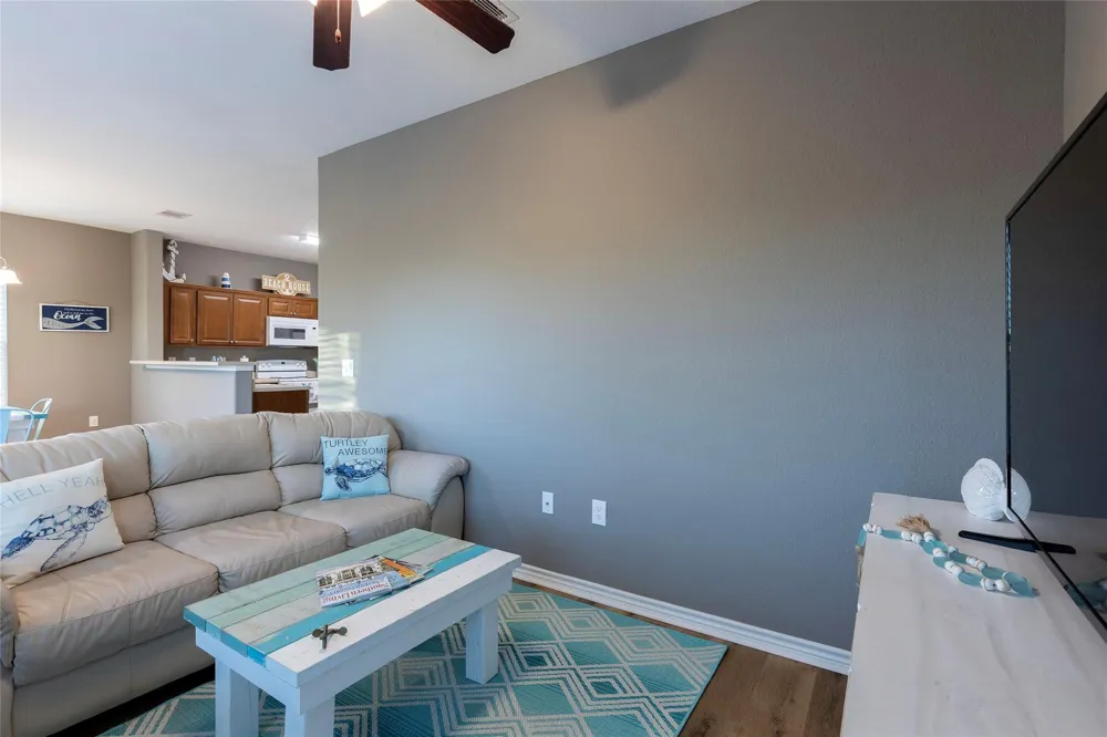1126 3 Ks San Leon, TX 77539