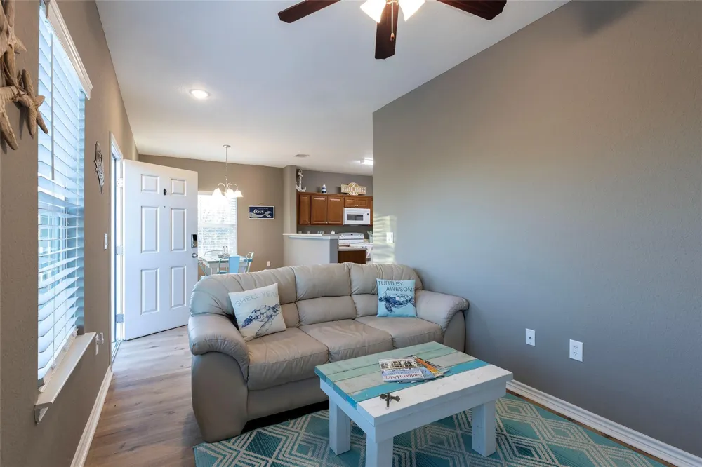 1126 3 Ks San Leon, TX 77539