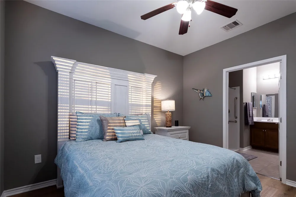 1126 3 Ks San Leon, TX 77539