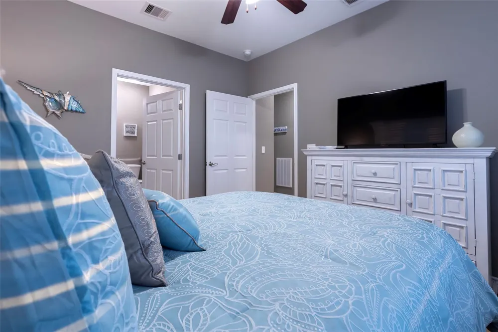 1126 3 Ks San Leon, TX 77539