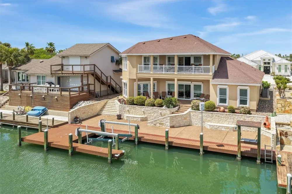 131 Sea Mist Drive Aransas Pass, TX 78336