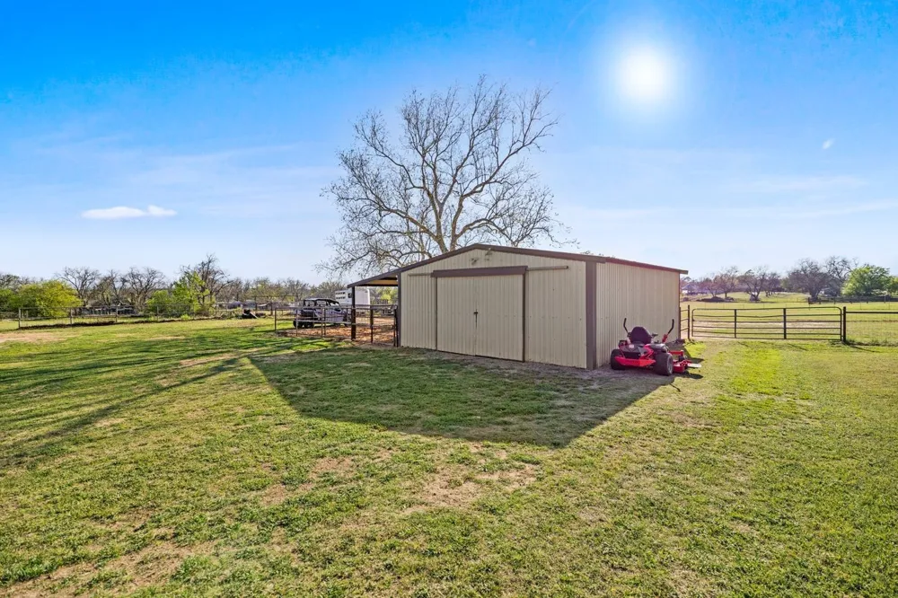 207 Sand Street Comanche, TX 76442