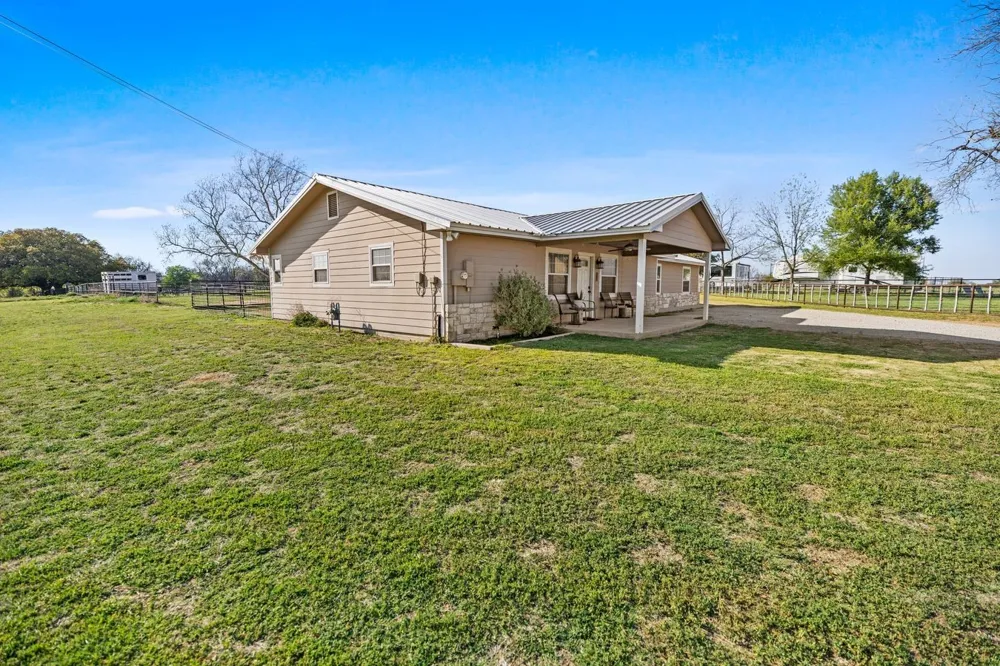 207 Sand Street Comanche, TX 76442