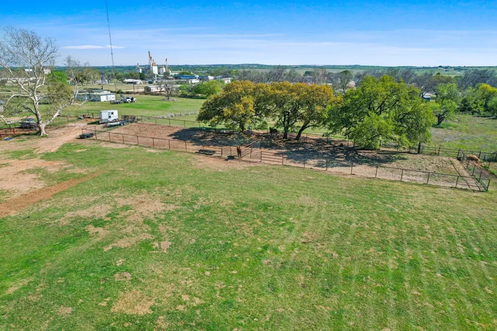 207 Sand Street Comanche, TX 76442