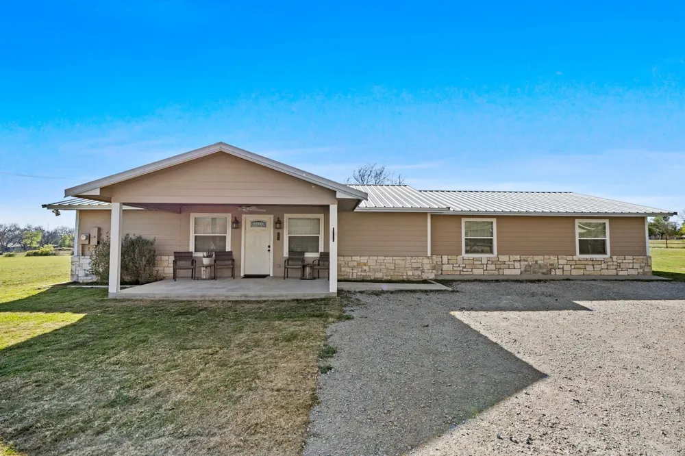 207 Sand Street Comanche, TX 76442