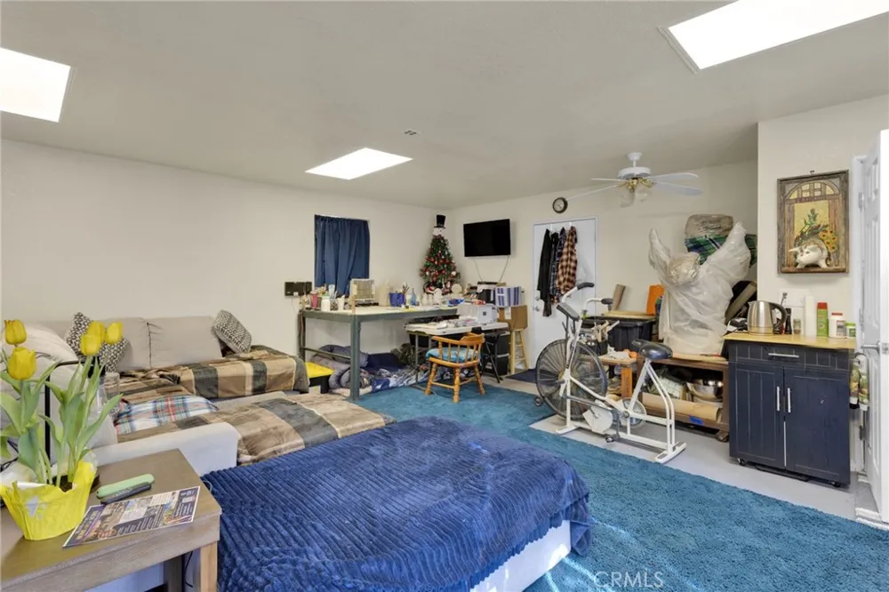 10298 Custer Avenue Lucerne Valley, CA 92356