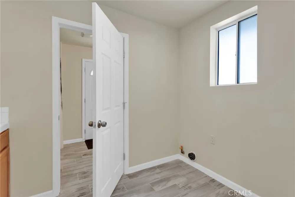 10298 Custer Avenue Lucerne Valley, CA 92356