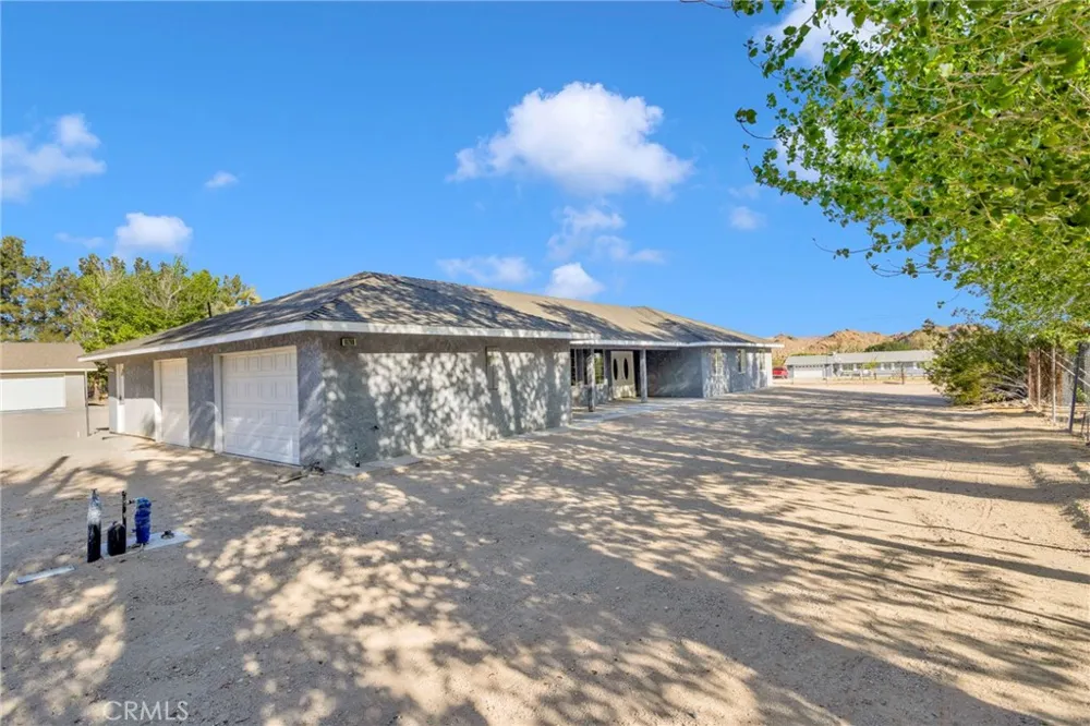 10298 Custer Avenue Lucerne Valley, CA 92356
