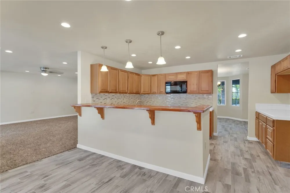 10298 Custer Avenue Lucerne Valley, CA 92356