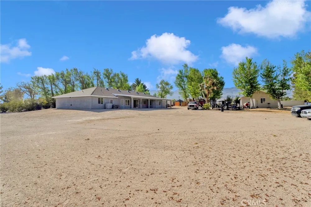 10298 Custer Avenue Lucerne Valley, CA 92356