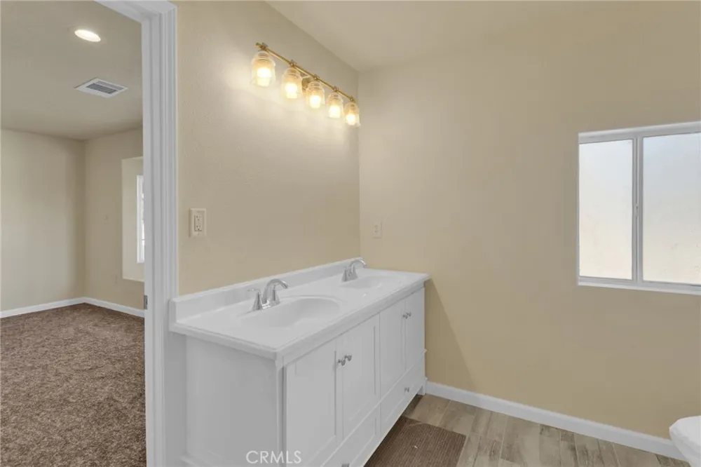 10298 Custer Avenue Lucerne Valley, CA 92356