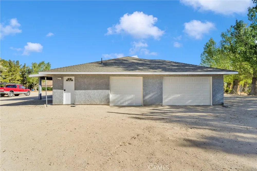 10298 Custer Avenue Lucerne Valley, CA 92356
