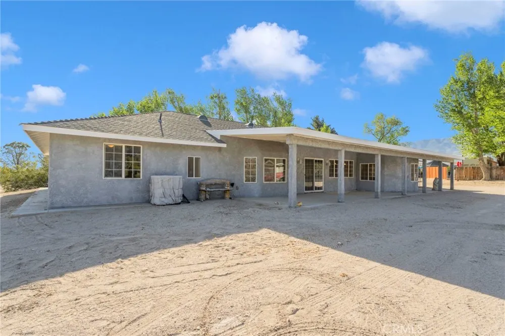 10298 Custer Avenue Lucerne Valley, CA 92356