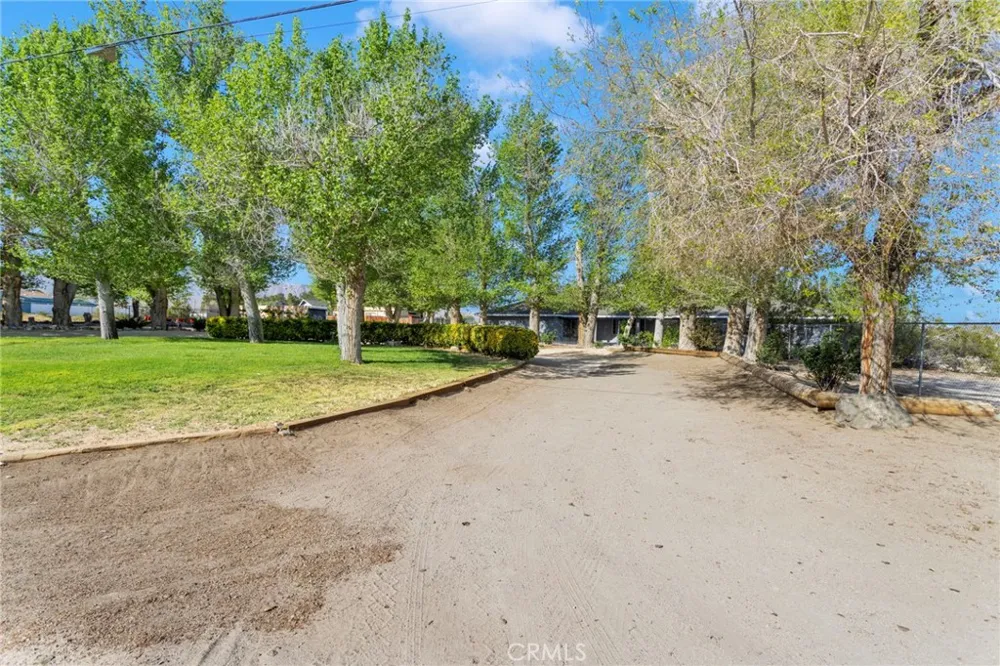 10298 Custer Avenue Lucerne Valley, CA 92356