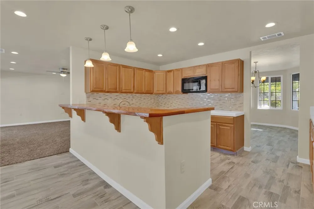 10298 Custer Avenue Lucerne Valley, CA 92356