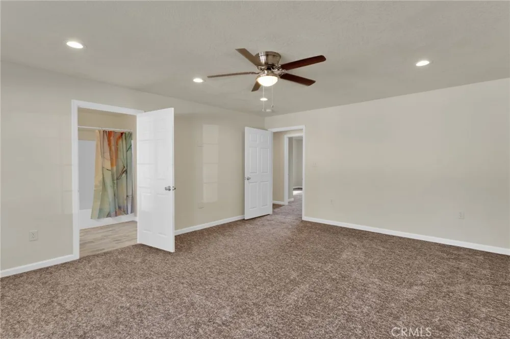 10298 Custer Avenue Lucerne Valley, CA 92356