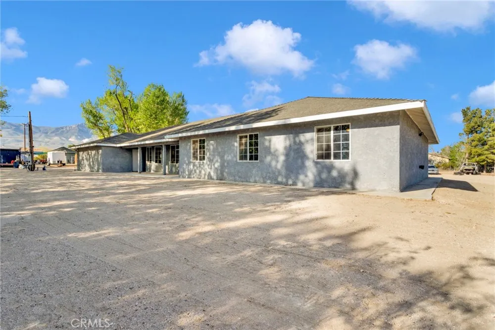 10298 Custer Avenue Lucerne Valley, CA 92356