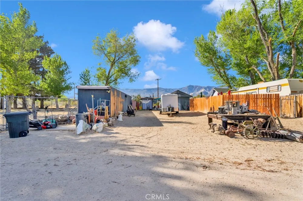 10298 Custer Avenue Lucerne Valley, CA 92356