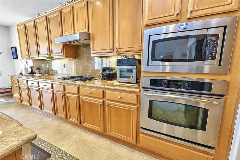 2106 Tangerine Palmdale, CA 93551
