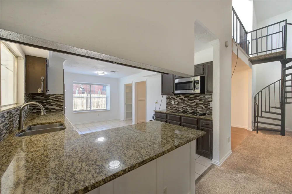 17811 Wake Court Crosby, TX 77532
