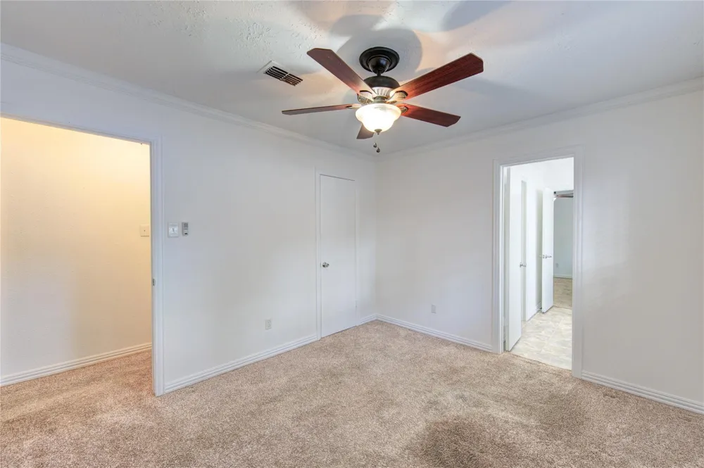 17811 Wake Court Crosby, TX 77532
