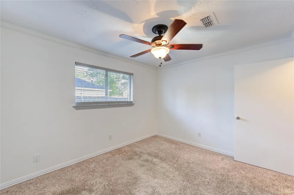 17811 Wake Court Crosby, TX 77532