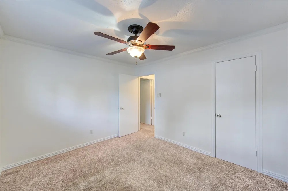 17811 Wake Court Crosby, TX 77532