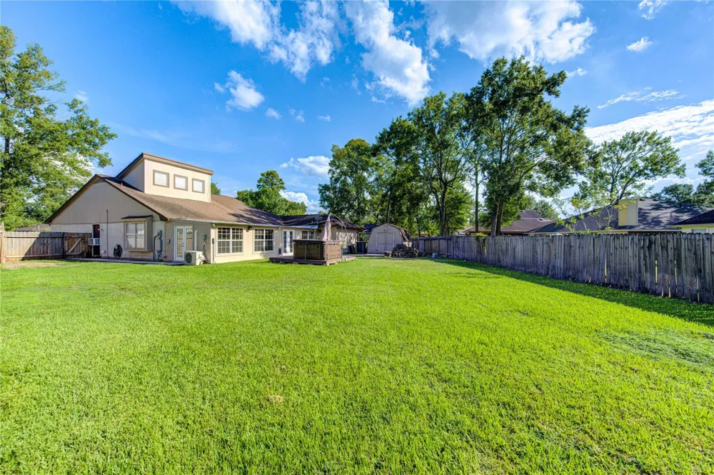 17811 Wake Court Crosby, TX 77532