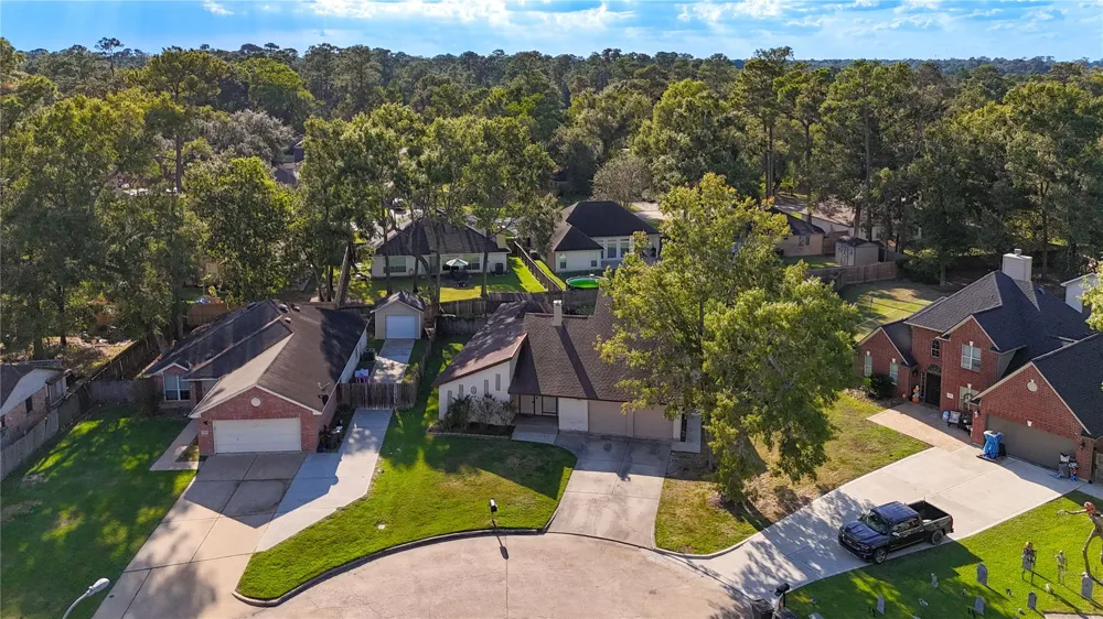 17811 Wake Court Crosby, TX 77532