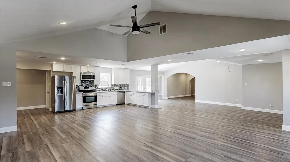4914 29th Street Dickinson, TX 77539