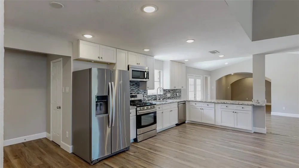 4914 29th Street Dickinson, TX 77539