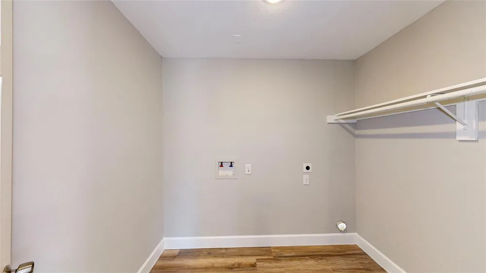 4914 29th Street Dickinson, TX 77539