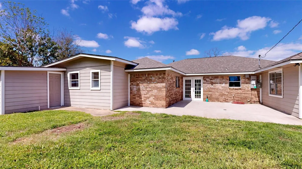 4914 29th Street Dickinson, TX 77539