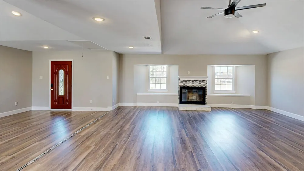 4914 29th Street Dickinson, TX 77539