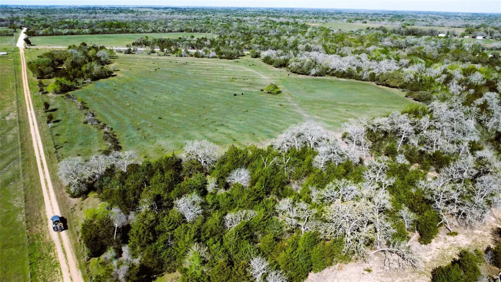 County Road 138 Hallettsville, TX 77964