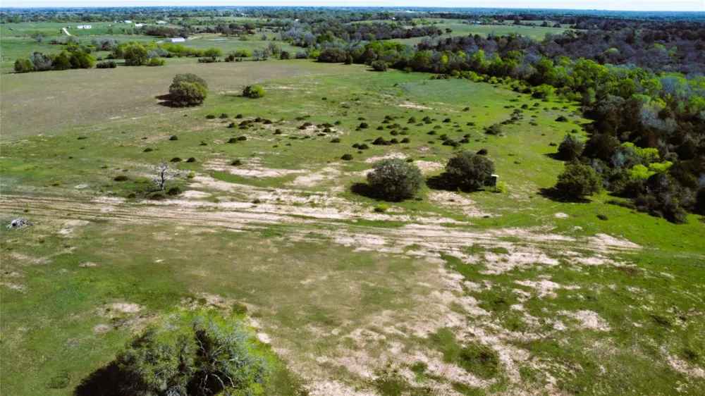 County Road 138 Hallettsville, TX 77964