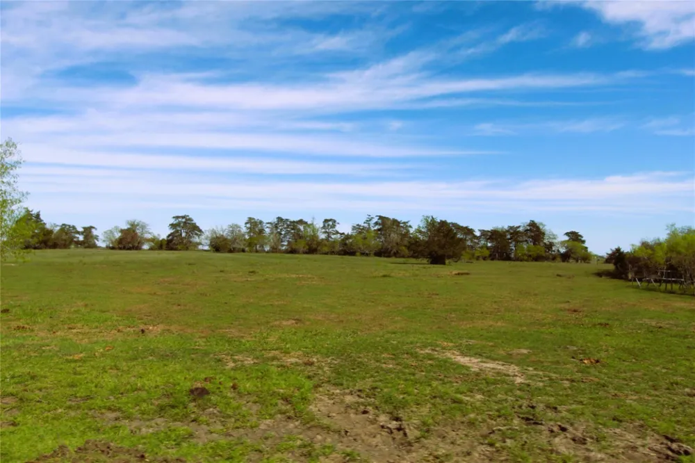 County Road 138 Hallettsville, TX 77964
