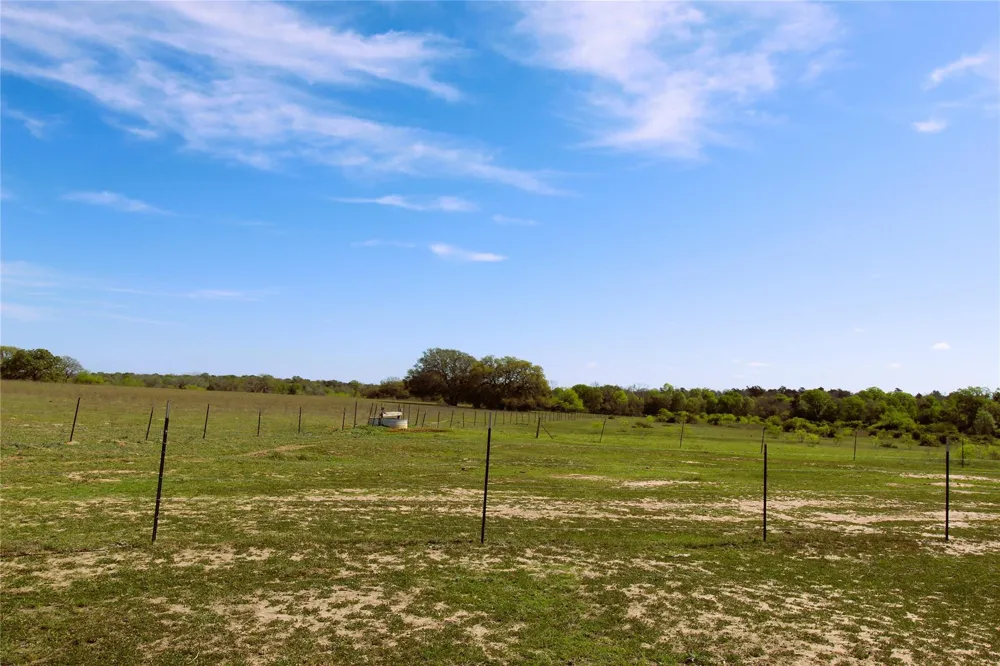 County Road 138 Hallettsville, TX 77964