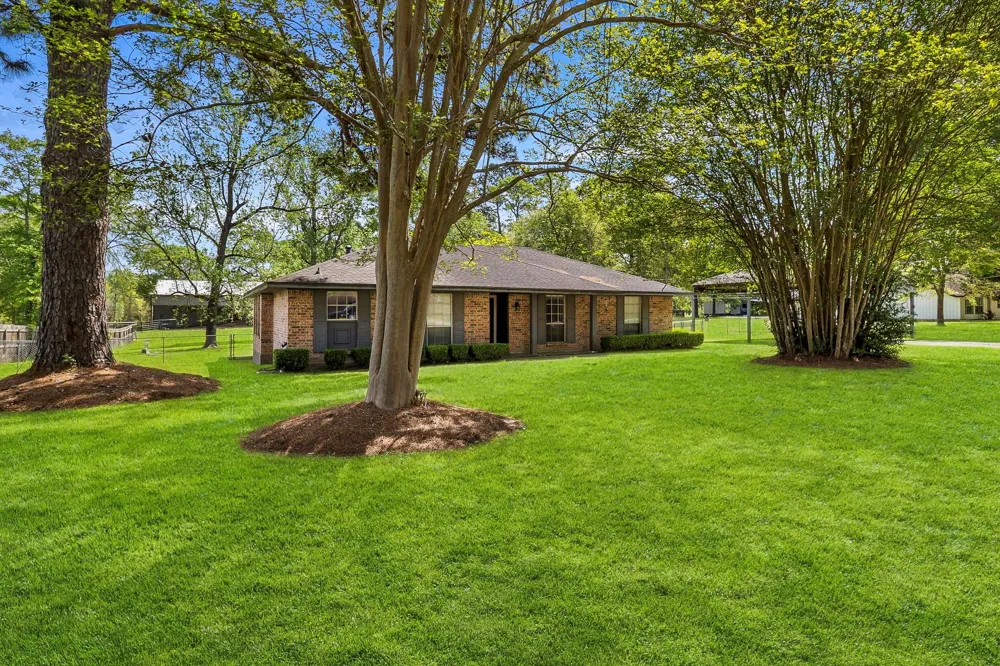 200 Manuel Road Shepherd, TX 77371