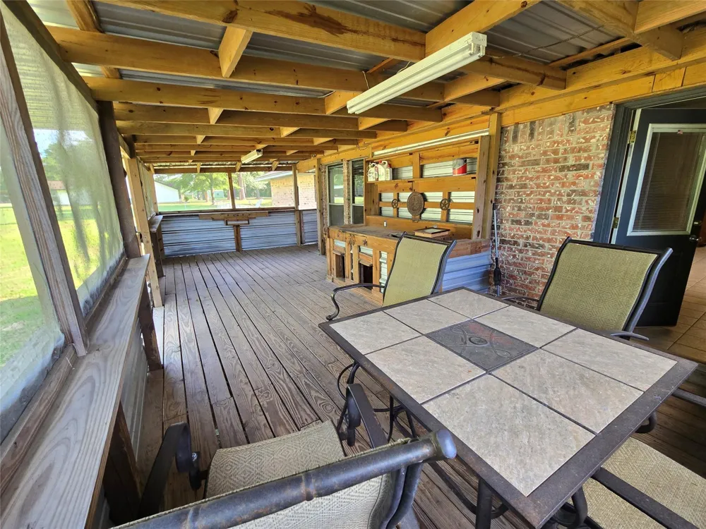 200 Manuel Road Shepherd, TX 77371