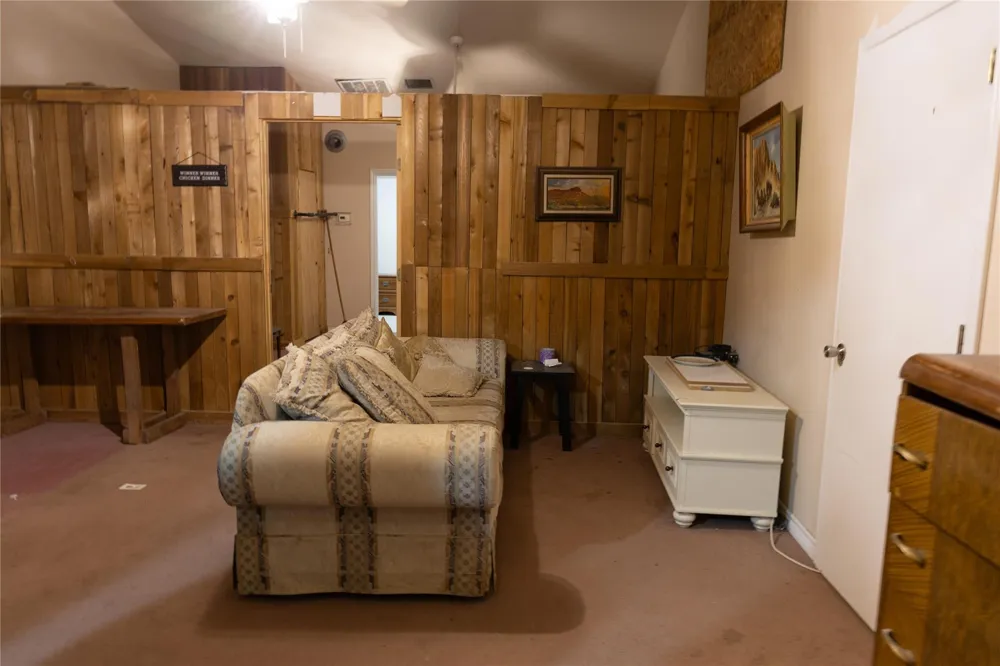 600 NE Avenue Kermit, TX 79745