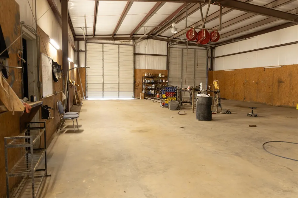 600 NE Avenue Kermit, TX 79745