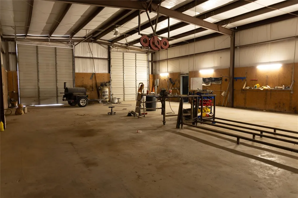 600 NE Avenue Kermit, TX 79745