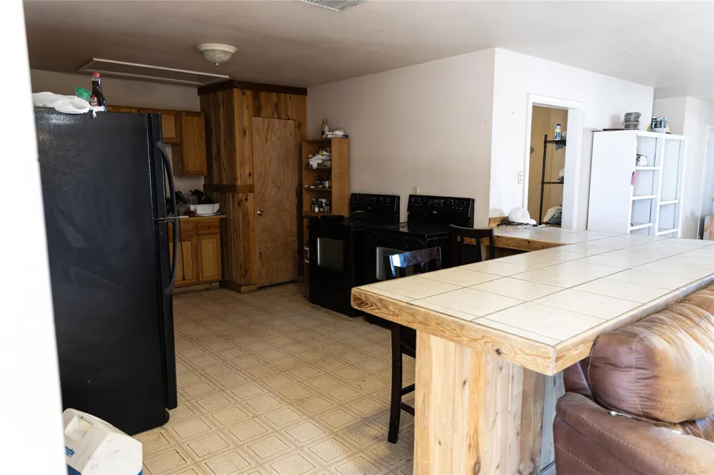 600 NE Avenue Kermit, TX 79745