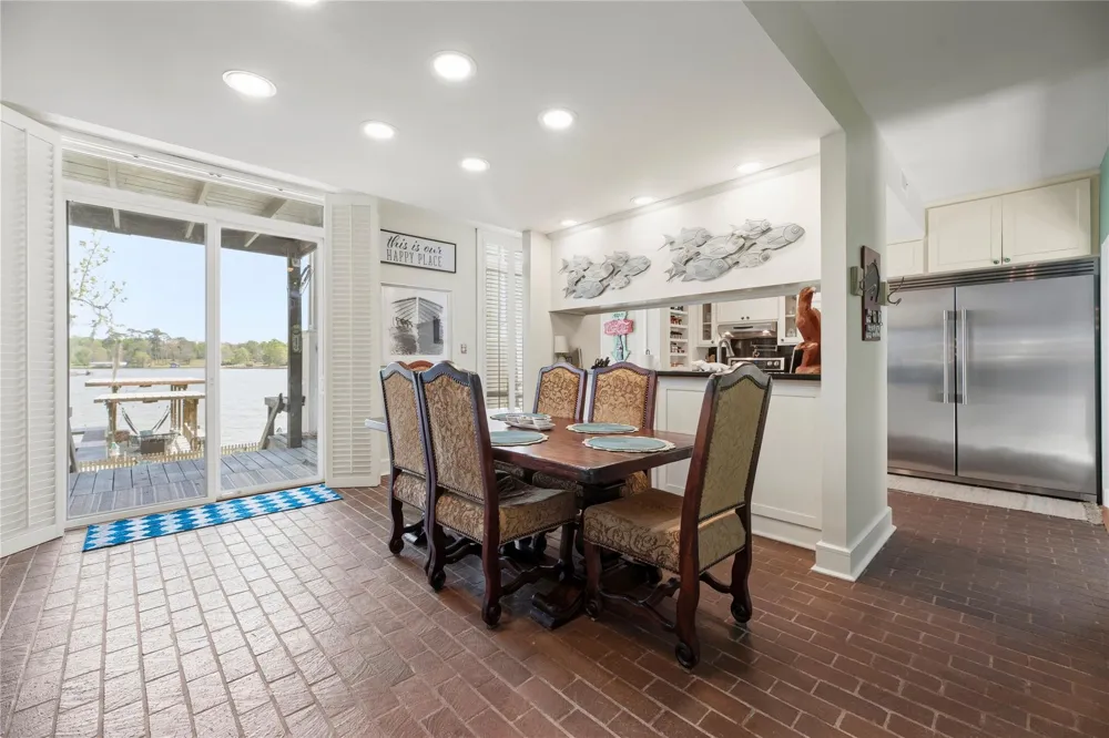 800 Northwoods Drive Point Blank, TX 77364