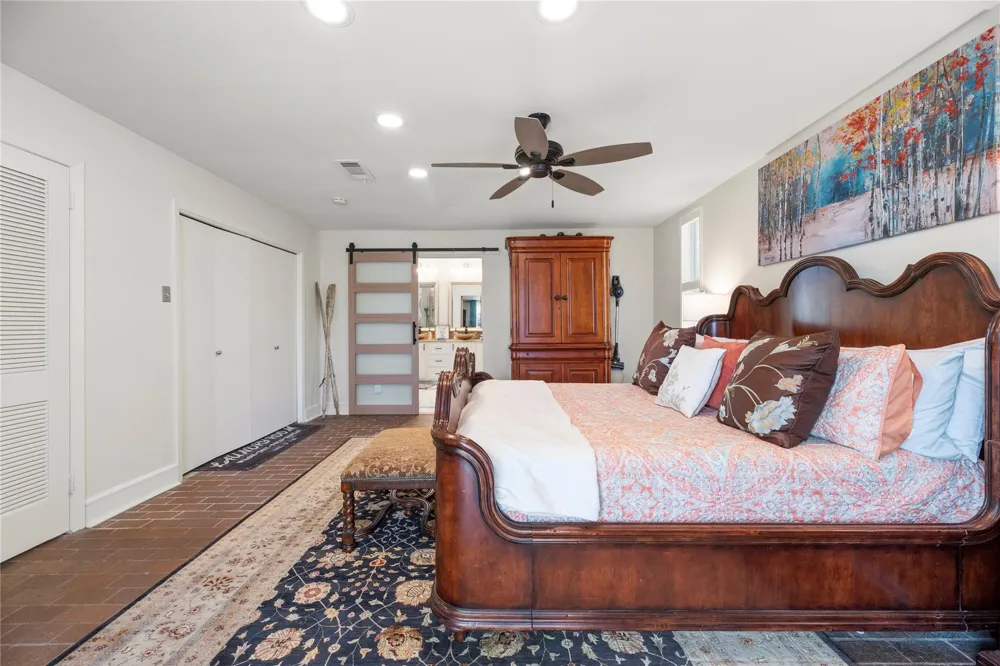 800 Northwoods Drive Point Blank, TX 77364