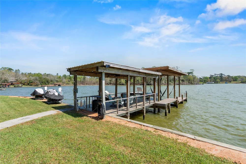 800 Northwoods Drive Point Blank, TX 77364